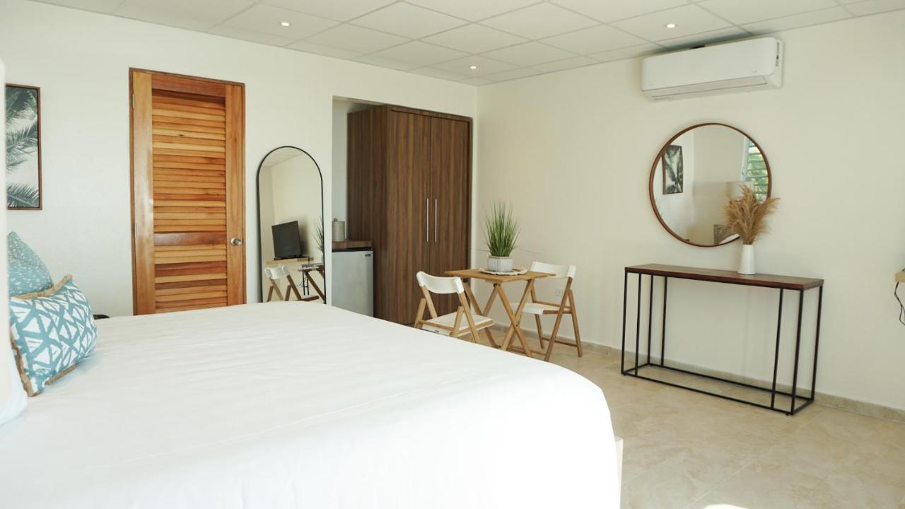 Hotel Tres Palmas By La Cambija Rincón Exterior foto